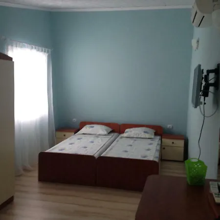 Pensiune Бунгала Ивон Равда Ravda